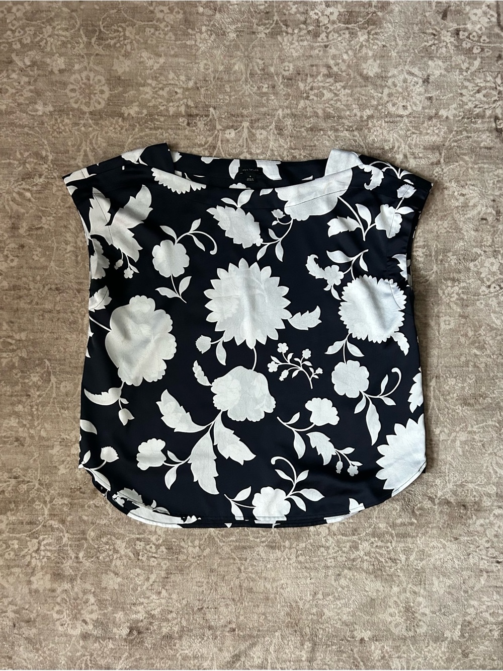 Ann Taylor Black and White Floral Cap-Sleeve Blouse